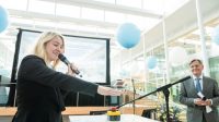 Minister Schulz van Haegen opens new KWR building