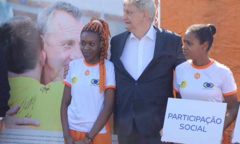 Ceremony at the Cruijff Court in Sao Paulo with the Mayor of Amsterdam on Sunday 19 June (Photo by Kees van Leeuwen)