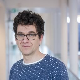 Paul van der Wielen benoemd tot bijzonder hoogleraar Microbiële Ecologie van Watersystemen