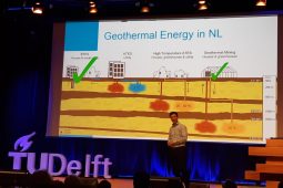 Large scale subsurface heat storage is complementary to geothermal energy