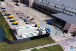 Hysolar opent waterstoftankstation in Nieuwegein