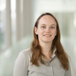 dr. Renske Hoondert