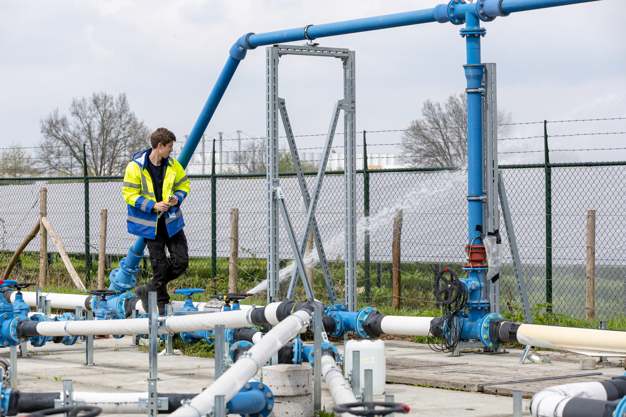 Pieter Sannen creëert een kunstmatig lek in TUBES om de DALI-technologie van Fluves NV en Vigotec NV te testen 