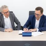 Ondertekening IRAS dragan.1jpg